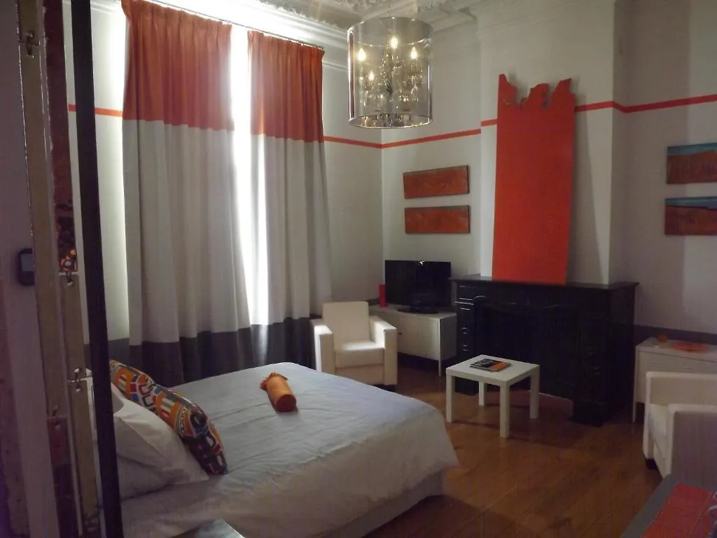 B&B Maison Az Saint-Gilles Oda ve Kahvaltı