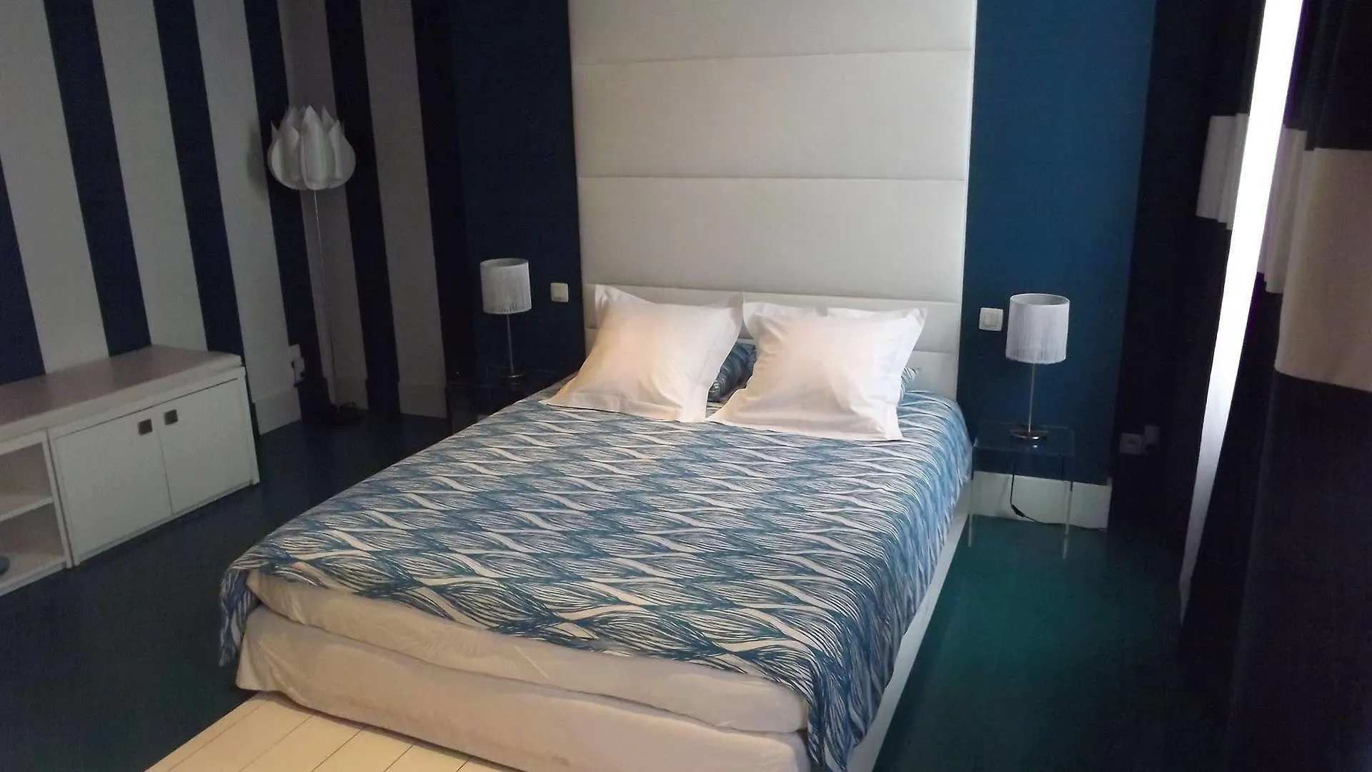 Oda ve Kahvaltı B&B Maison Az Saint-Gilles