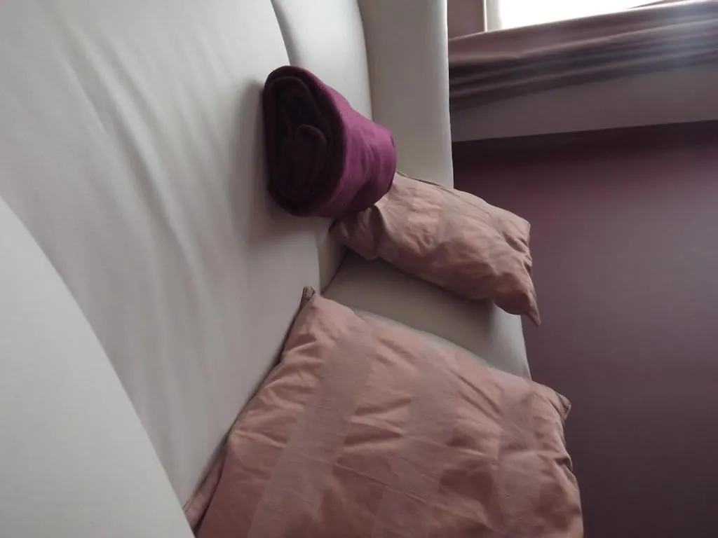 B&B Maison Az Saint-Gilles Bed & Breakfast